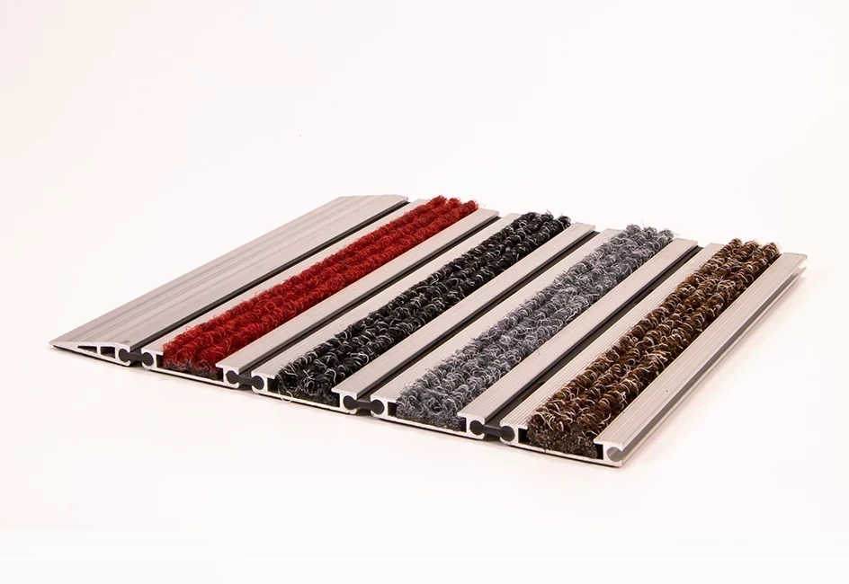 ۵ اشتباه رایج هنگام خرید پادری آلومینیومی که هزینه نگهداری ساختمان را بالا می‌برد