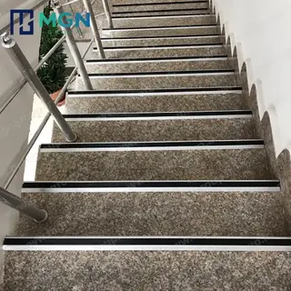 ترمز پله آلومینیومی تک کانال لبه دار