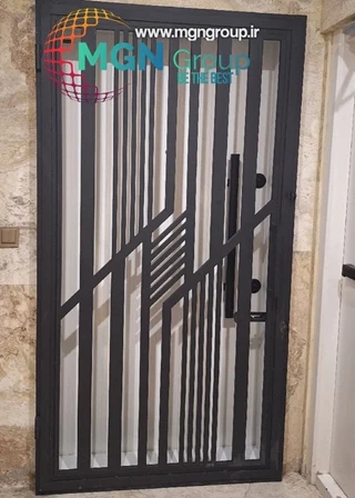 حفاظ درب آپارتمان ضد سرقت مدل M